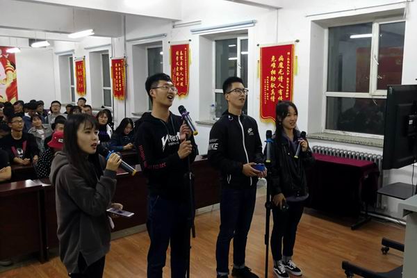 三亿体育社团联合会举办“喜迎国庆,唱响未来”主题文艺晚会12.jpg 三亿体育社团联合会举办“喜迎国庆,唱响未来”主题文艺晚会12.jpg